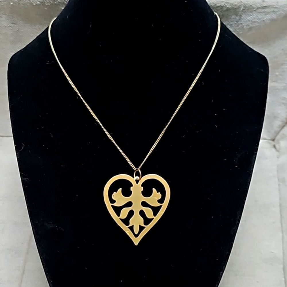 Vintage 18k Gold Overlay Queen Red Heart Jewelry Necklace Set - Picture 2 of 12